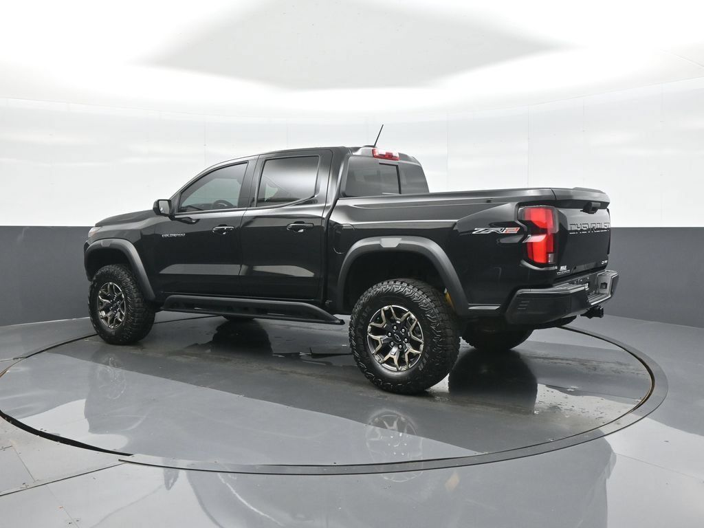 Used 2024 Chevrolet Colorado ZR2 w/ ZR2 Convenience Package III AWD/4WD image 5