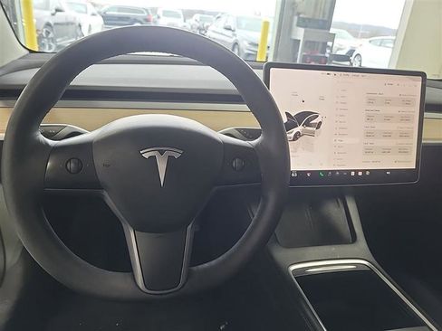 Used 2023 Tesla Model 3 Long Range image 3