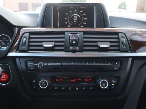 Used 2014 BMW 320i xDrive Sedan image 35