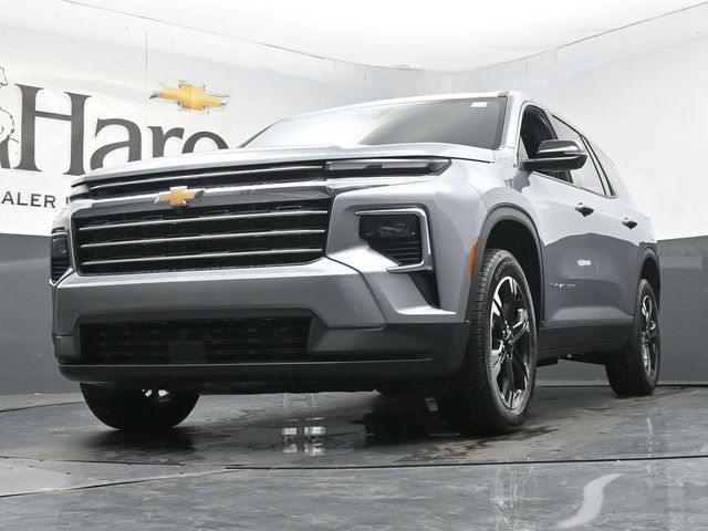 New 2027 Chevrolet Traverse LT w/ Sun and Wheel Package FWD image 35