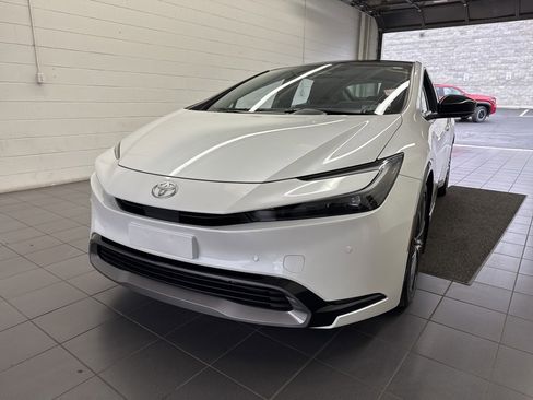 Certified 2024 Toyota Prius XLE image 3