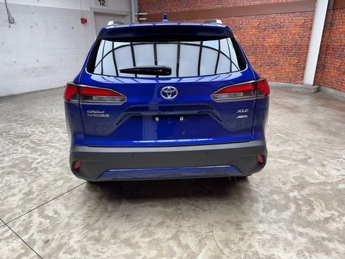 Used 2022 Toyota Corolla Cross XLE image 4