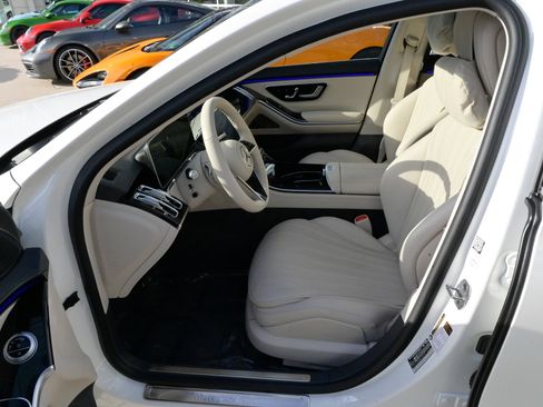 Used 2022 Mercedes-Benz S 580 4MATIC Sedan image 17