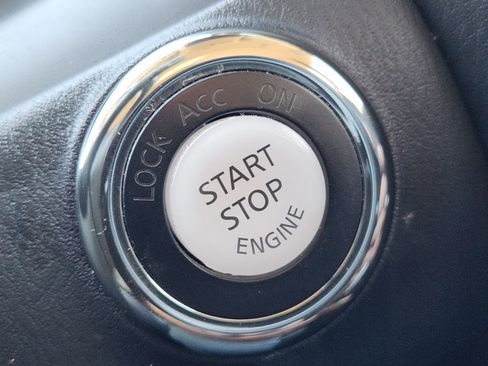 Used 2021 Nissan Armada SL image 21