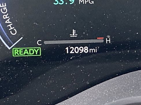 Certified 2025 Toyota Sienna Platinum AWD/4WD image 12
