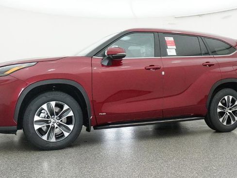 New 2026 Toyota Highlander XLE image 31