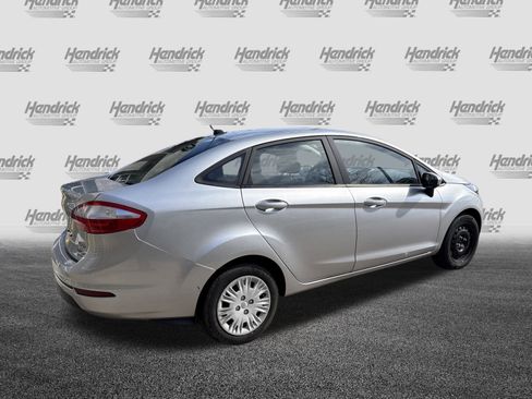 Used 2018 Ford Fiesta S image 9