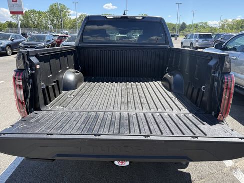 Used 2026 Toyota Tundra Limited AWD/4WD image 7