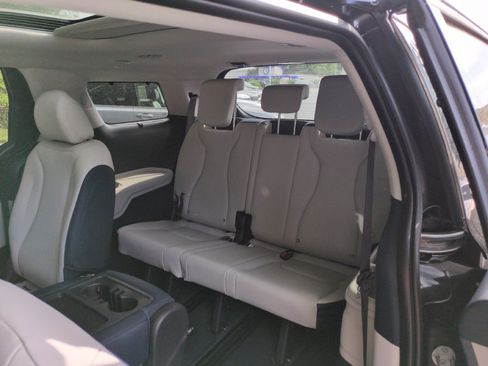 New 2026 Kia Carnival SX FWD image 36