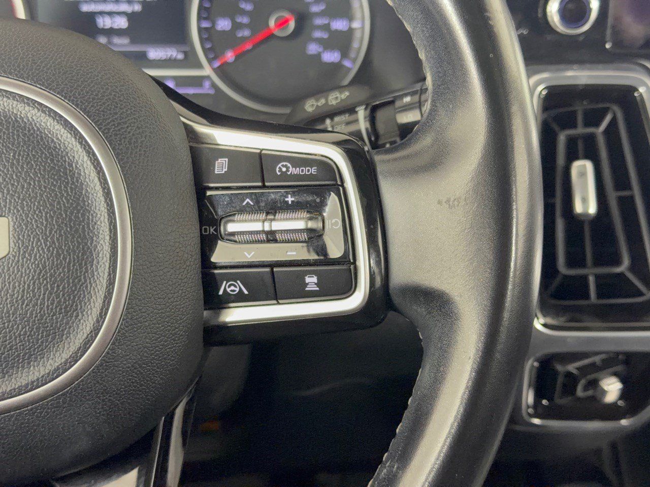 Used 2022 Kia Sorento SX AWD/4WD image 19