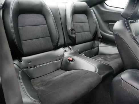 Certified 2020 Ford Mustang GT Premium w/ Carbon Sport Interior Package image 9