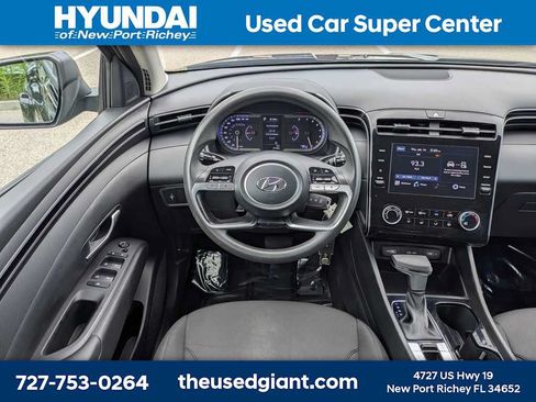 Certified 2024 Hyundai Tucson SE FWD image 16