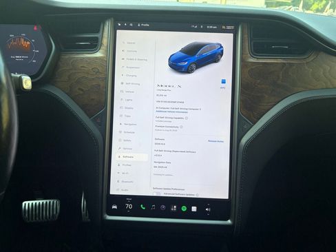 Used 2021 Tesla Model X AWD/4WD image 39
