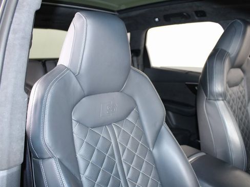 Used 2021 Audi SQ7 Prestige image 29