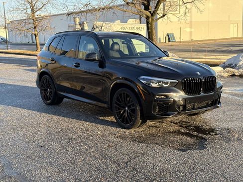 Used 2022 BMW X5 xDrive40i w/ M Sport Package image 10