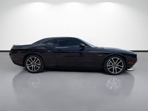 Used 2023 Dodge Challenger R/T RWD image 2