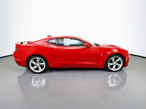 Used 2019 Chevrolet Camaro SS RWD image 9
