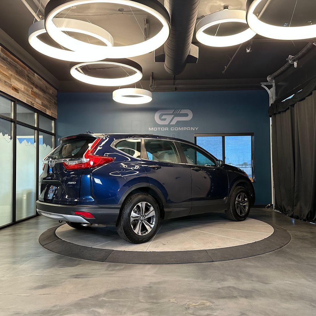 Used 2017 Honda CR-V LX image 3
