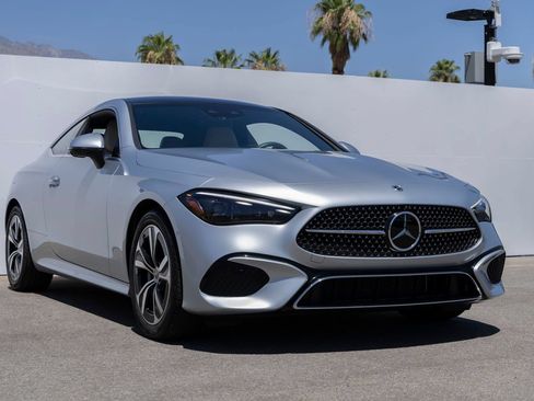 Used 2024 Mercedes-Benz CLE 300 4MATIC Coupe image 2