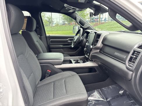 Certified 2025 RAM 1500 Big Horn AWD/4WD image 23