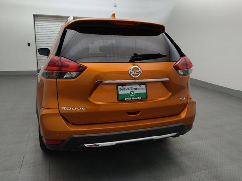 Used 2020 Nissan Rogue SV FWD image 6