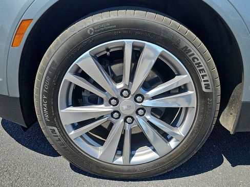 Certified 2024 Cadillac XT5 Premium Luxury AWD/4WD image 4