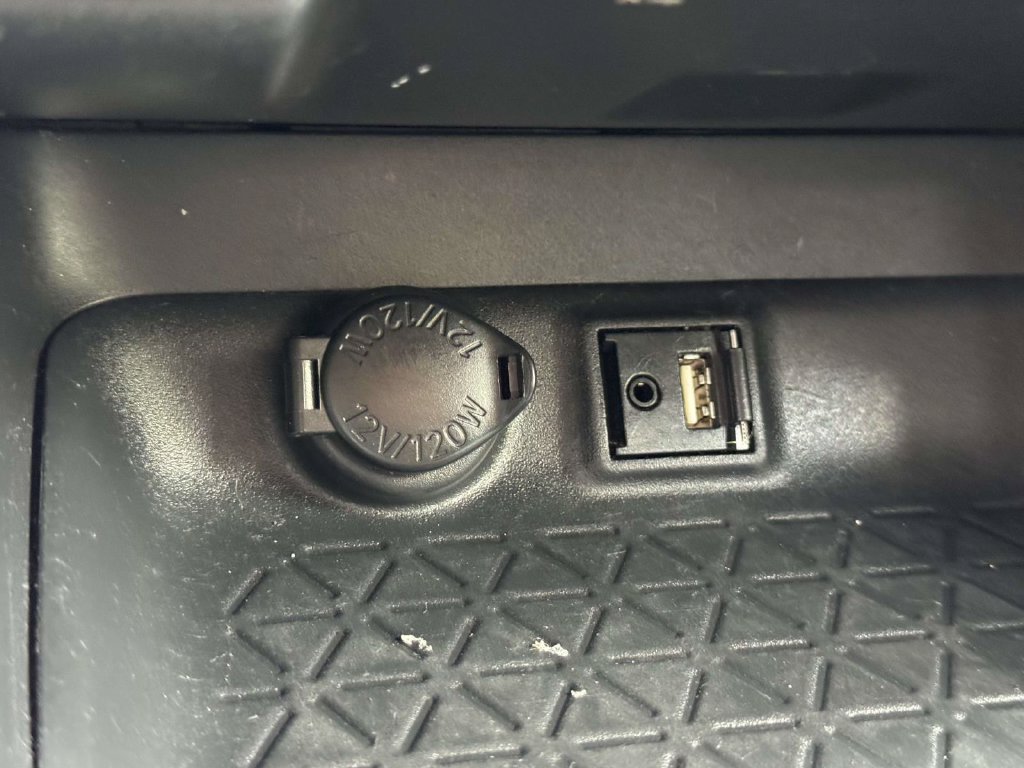 Used 2019 Toyota RAV4 LE w/ All Weather Liner Package AWD/4WD image 8