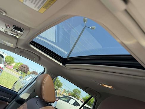 Used 2017 Subaru Outback 2.5i Touring w/ Popular Package #5A image 19