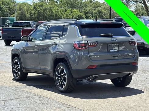 Used 2023 Jeep Compass Limited AWD/4WD image 2