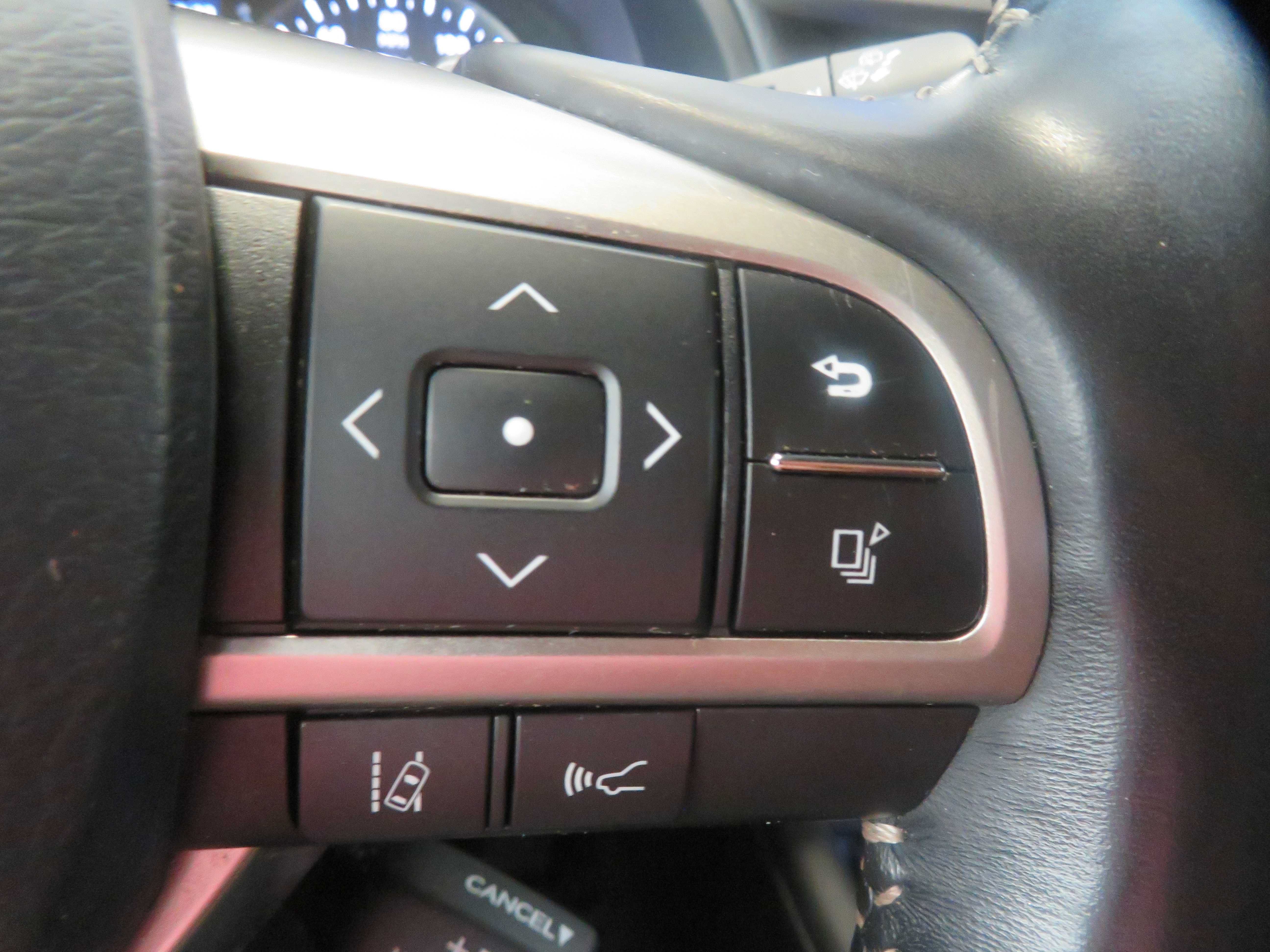 Used 2021 Lexus RX 350L FWD w/ Premium Package image 33