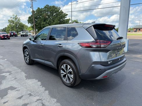 Used 2023 Nissan Rogue SV AWD/4WD image 7