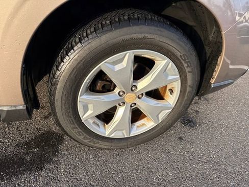 Used 2016 Subaru Forester 2.5i Premium image 9