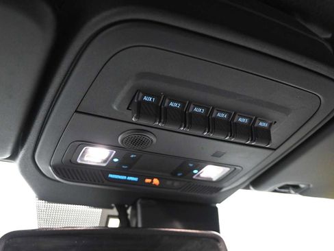 Used 2024 Ford Bronco Black Diamond w/ Sasquatch Package AWD/4WD image 21