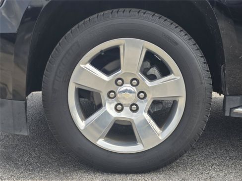 Used 2018 Chevrolet Tahoe Premier AWD/4WD image 10