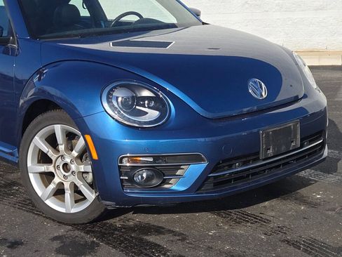 Used 2018 Volkswagen Beetle 2.0T SE image 2