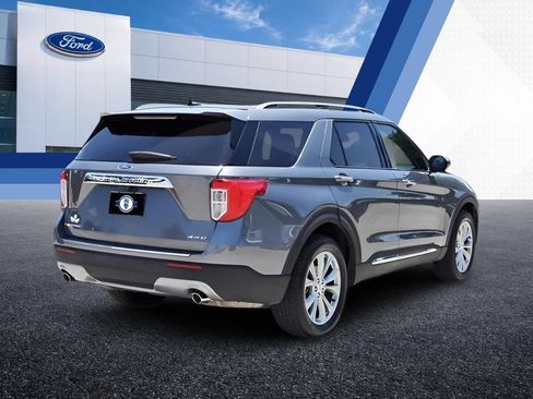Used 2023 Ford Explorer Limited AWD/4WD image 4