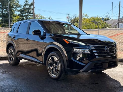 Used 2025 Nissan Rogue SV AWD/4WD image 55