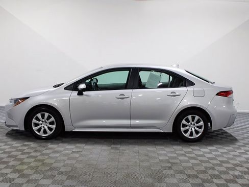 Certified 2024 Toyota Corolla LE image 3