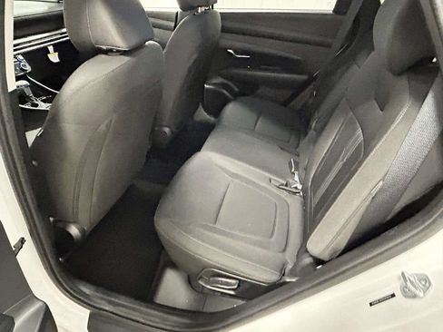 Certified 2025 Hyundai Tucson SEL AWD/4WD image 9
