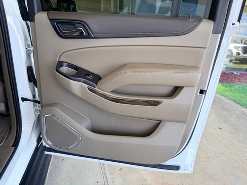 Used 2018 GMC Yukon XL SLT w/ HD Trailering Package RWD image 35