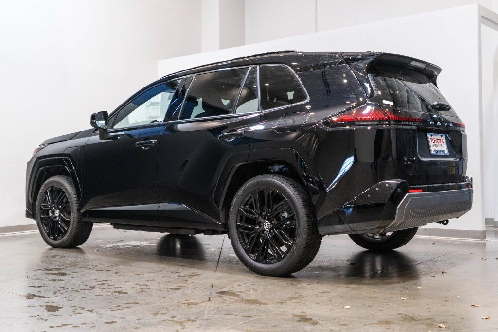 Certified 2026 Toyota RAV4 XSE w/ Panoramic Sun Roof Package AWD/4WD image 7