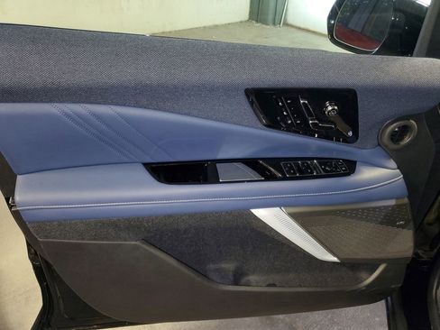 New 2025 Cadillac Optiq Sport 2 image 27