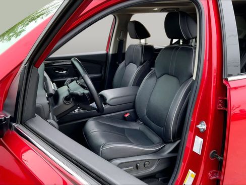 Used 2025 Honda Pilot Elite image 7