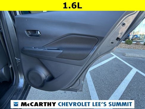 Used 2021 Nissan Kicks SV image 34