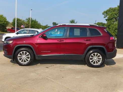 Used 2020 Jeep Cherokee Latitude w/ Cold Weather Group AWD/4WD image 8