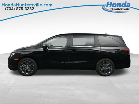 Used 2026 Honda Odyssey Touring image 5