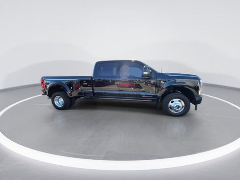 Used 2026 Ford F350 Platinum AWD/4WD image 9