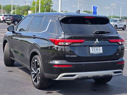 Used 2022 Mitsubishi Outlander SE AWD/4WD image 15