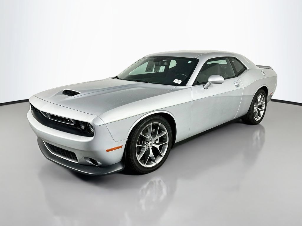 Used 2022 Dodge Challenger GT RWD image 3