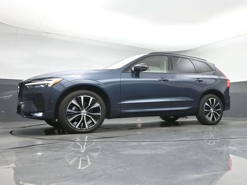 Used 2024 Volvo XC60 B5 Plus w/ Protection Package Premier AWD/4WD image 14